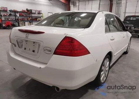 2006 Honda Accord 3.0 Ex z USA, uszkodzony, nr VIN 1HGCM66836A053491